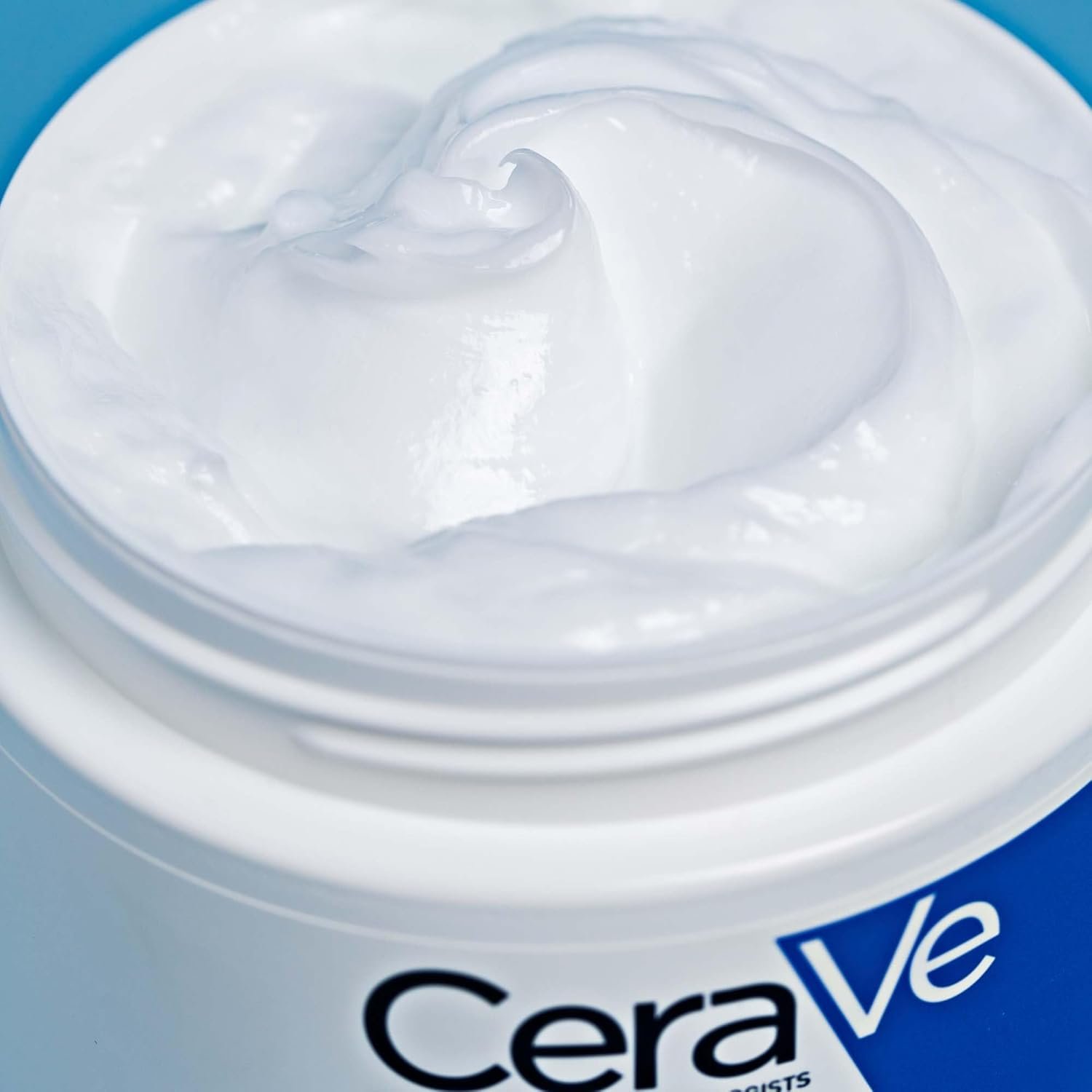 CeraVe Moisturising Cream, Face & Body, With 3 essential ceramides & hyaluronic acid, For dry to very dry skin, 454 g/16 oz - Image 6