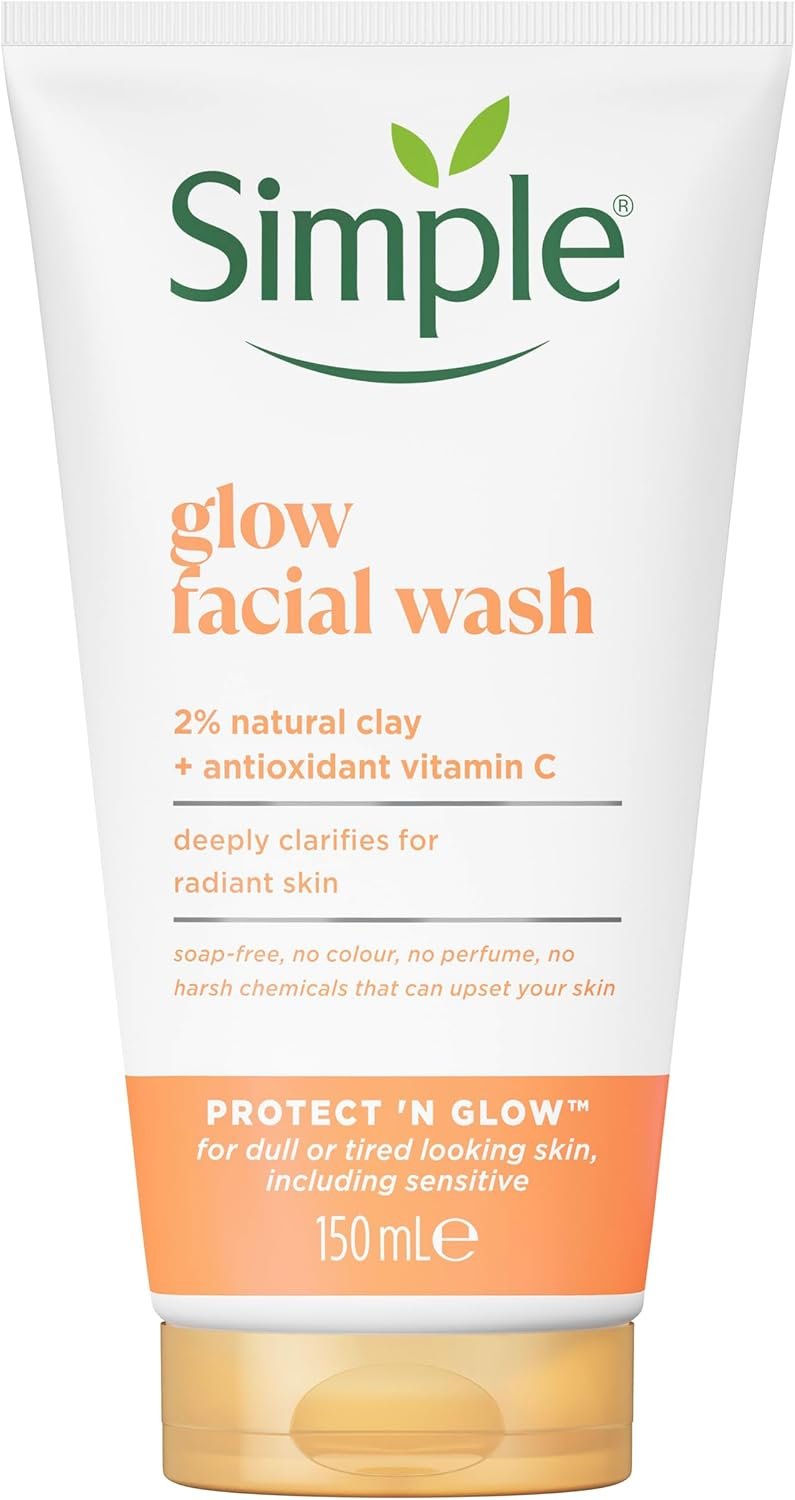 Simple Protect 'N' Glow Express Glow Clay Polish Cleanser leaves skin naturally glowing for expert facial skin care 150 ml