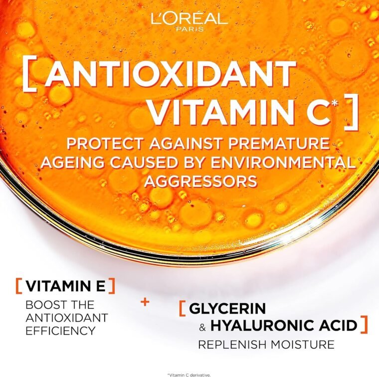 L’Oréal Paris Revitalift Clinical SPF 50+ Invisible UV Fluid, Protect, Prevent and Improve Ageing Signs, Non-Oily Formula for All Skin Tones, Advanced UV Protection and Antioxidant Vitamin C, 50ml - Image 3